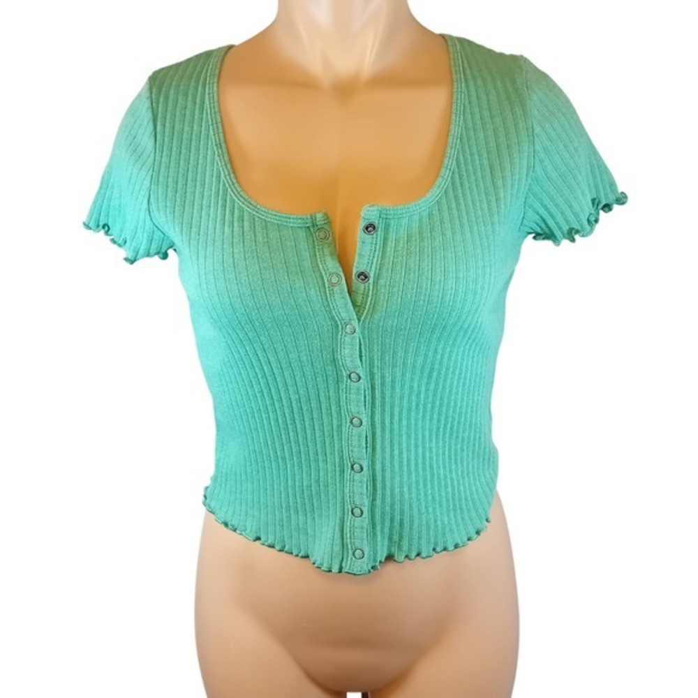 NWOT Modern‎ American Eagle Ribbed Sage Snap Front Baby Tee Crop Lettuce Trim M